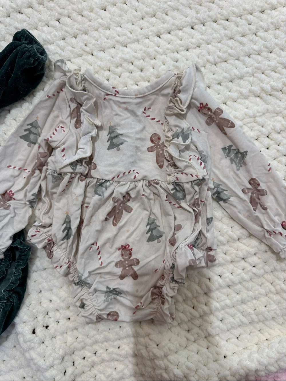 🎄 0–3 Month Holiday Romper Bundle | Carter’s & Gingerbread Print  🎄